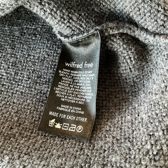 Wilfred Free 100% Merino wool v-neck sweater in thick wool - size M - Picture 3 of 8